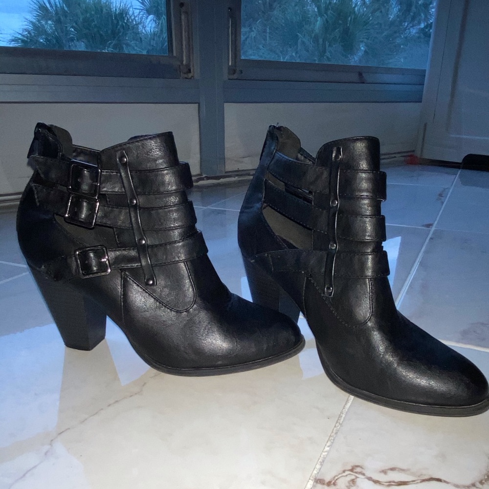 🔥FOREVER ANKLE BOOTS🔥 - Picture 5 of 8